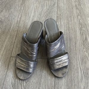 Super comfy heeled sandals by Matisse